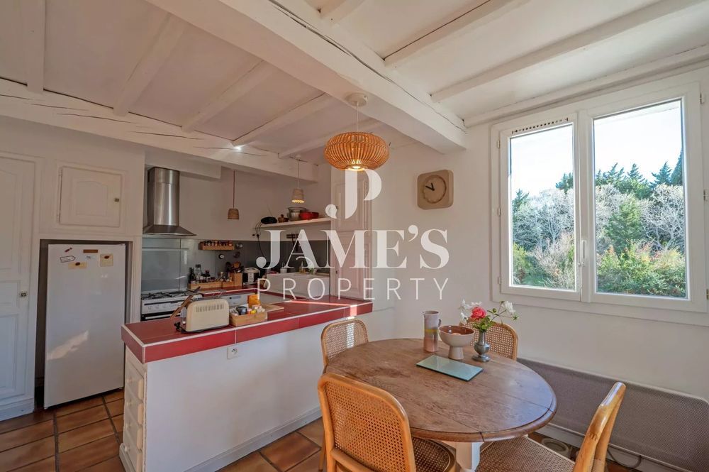 � vendre  Maison Fontvieille (13990)