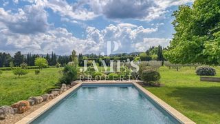  Maison � vendre 6 pi�ces 275 m�