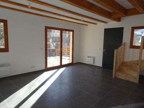   LOCATION Chalet � pied des commerces Maison - 4 pi�ce(s) - 70 m�