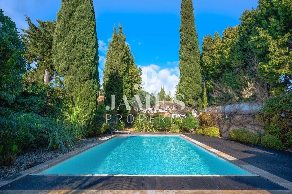 � vendre  Maison Paradou (13520)