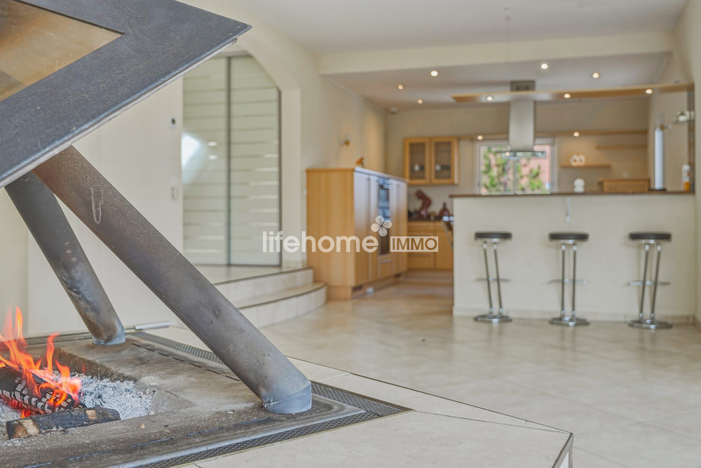 � vendre  Maison Gex (01170)