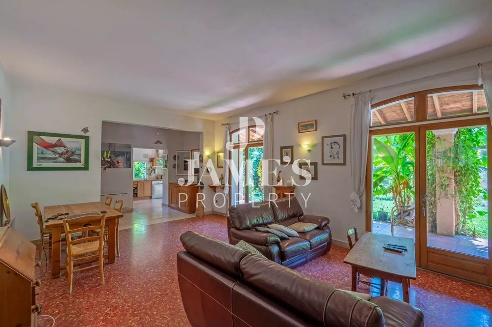 � vendre  Maison Paradou (13520)