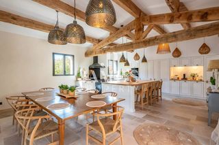  Maison � vendre 5 pi�ces 250 m�