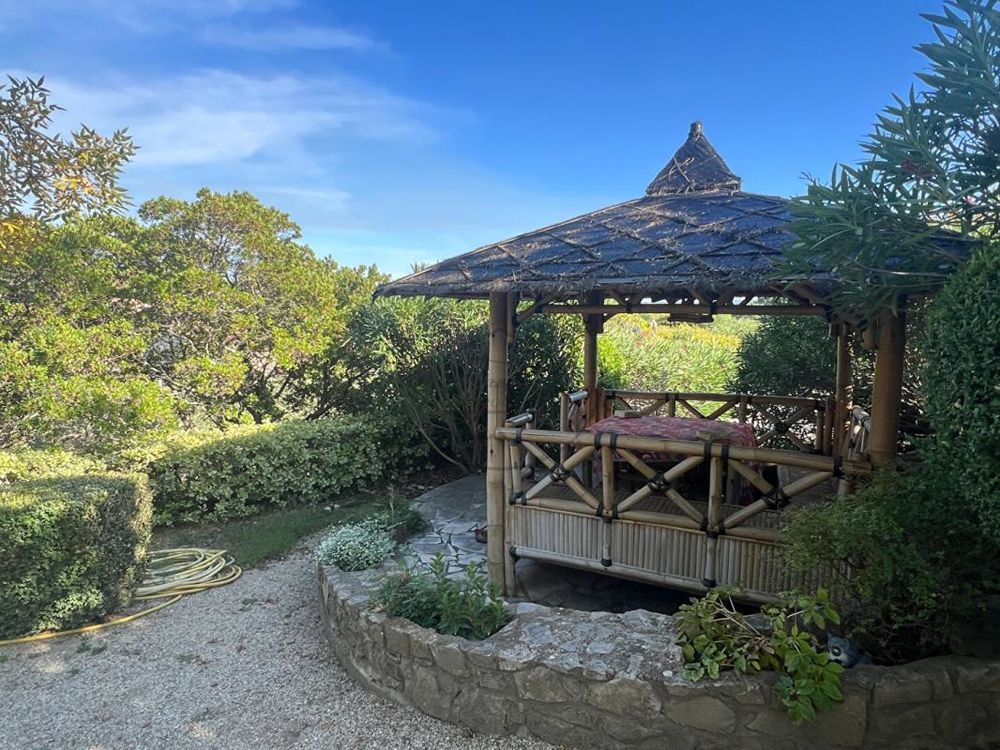 � vendre  Villa Saint-Sauveur-de-Cruzi�res (07460)