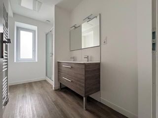  Appartement � louer 4 pi�ces 77 m�