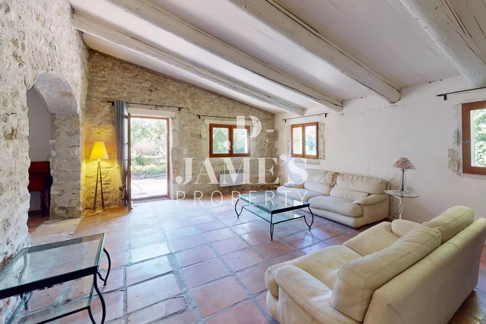 � vendre  Maison Eygali�res (13810)