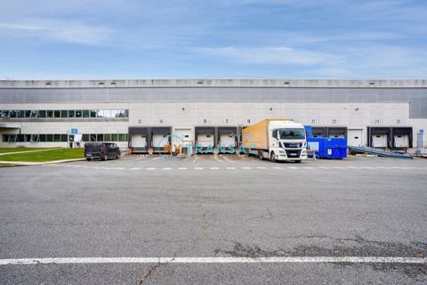 A louer Entrep&ocirc;t logistique Bussy-Saint-Georges 43 77600 Bussy-saint-georges