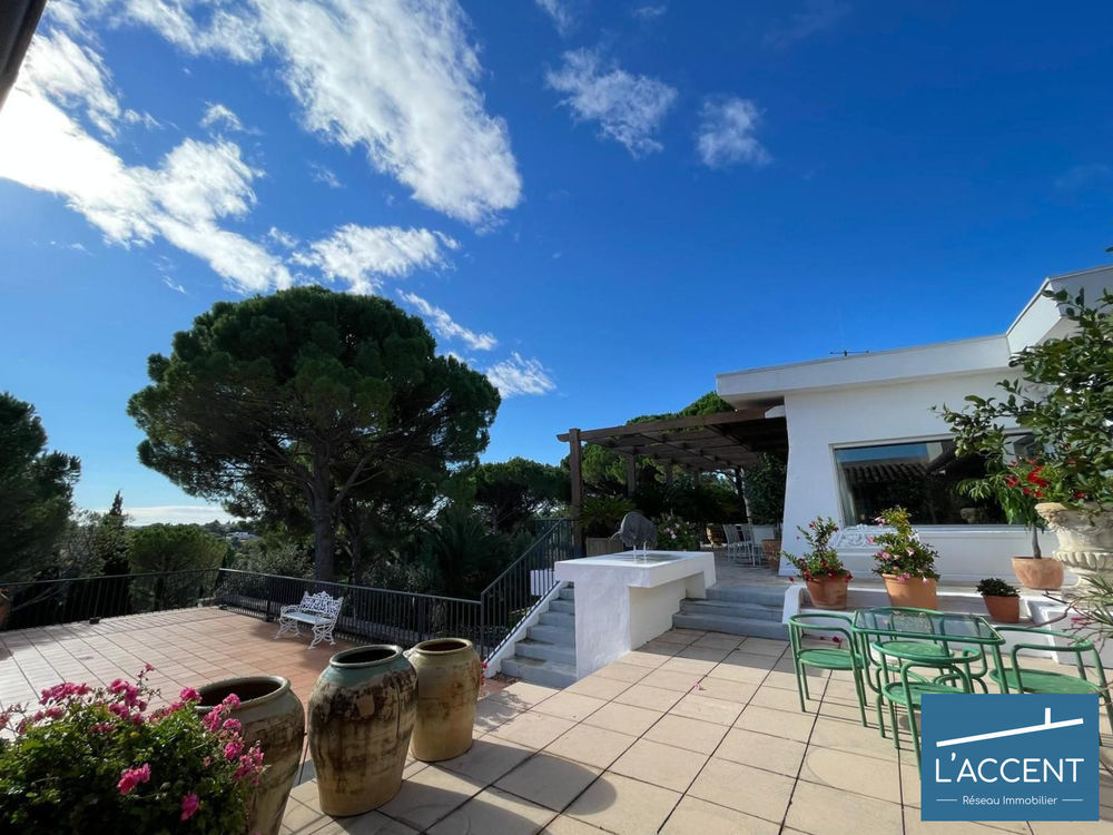 � vendre  Villa N�mes (30000)