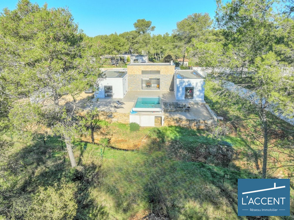 � vendre  Villa Nimes (30900)