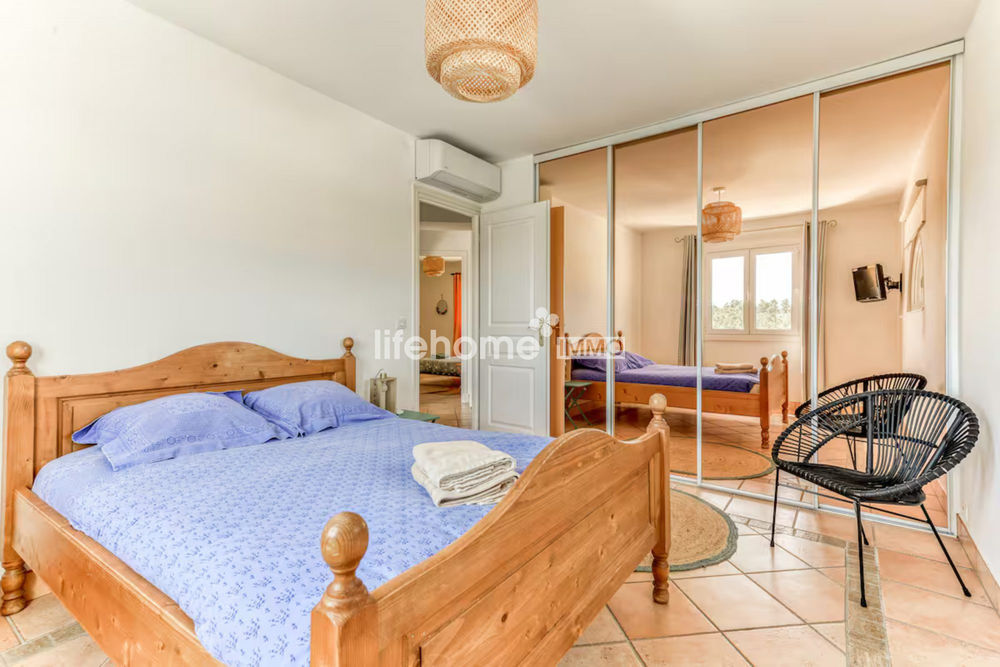 � vendre  Maison Vailhauqu�s (34570)