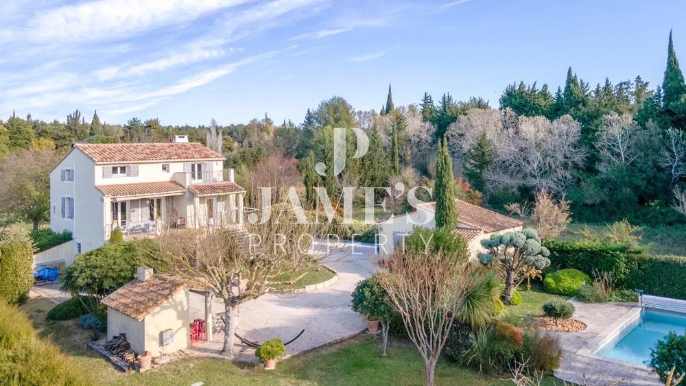 � vendre  Maison Fontvieille (13990)