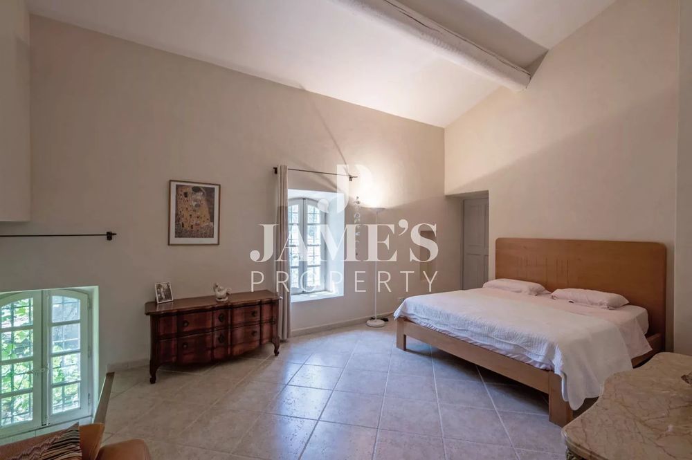 � vendre  Maison Eygali�res (13810)