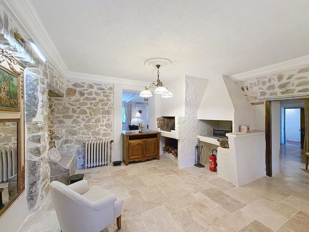 � vendre  Villa Saint-Maurice-d'Ard�che (07200)