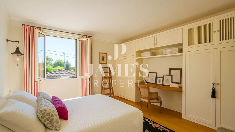 � vendre  Maison Fontvieille (13990)