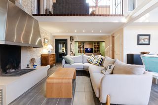  Appartement � vendre 5 pi�ces 168 m�