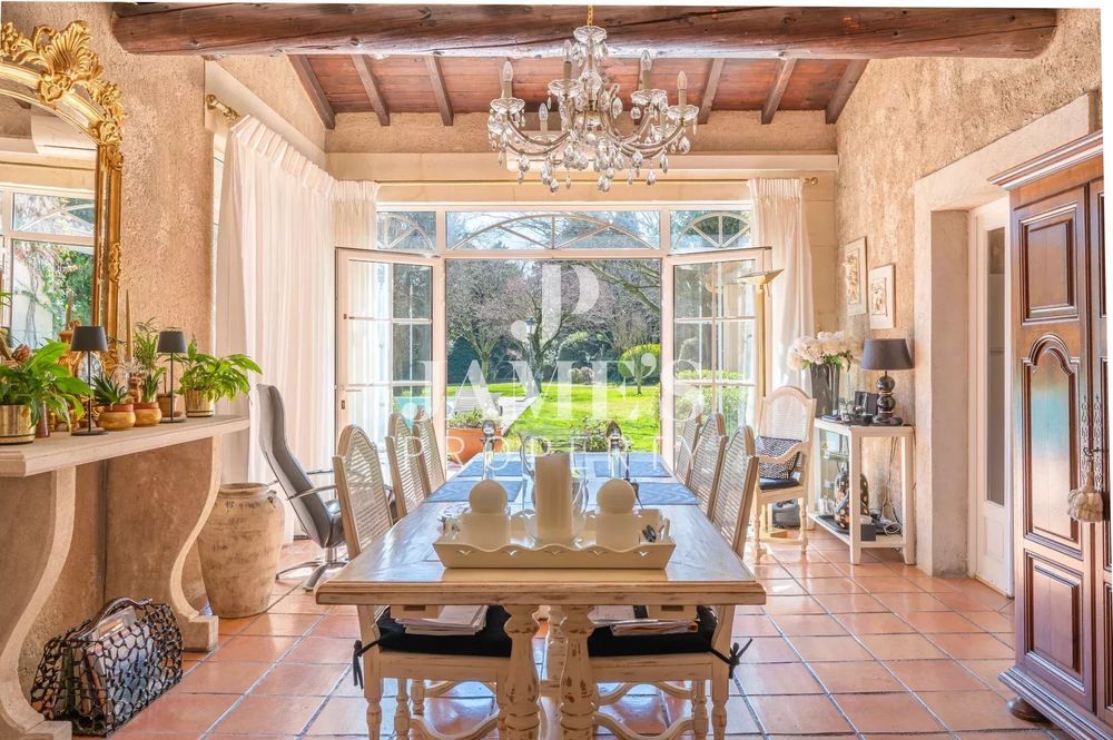 � vendre  Maison Paradou (13520)