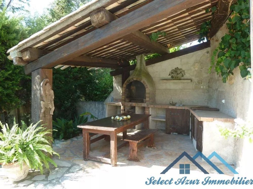� vendre  Maison Tourrettes-sur-Loup (06140)