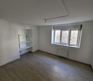  Appartement � louer 5 pi�ces 105 m� �magny
