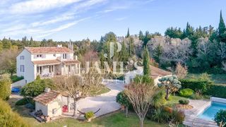  Maison � vendre 8 pi�ces 210 m�