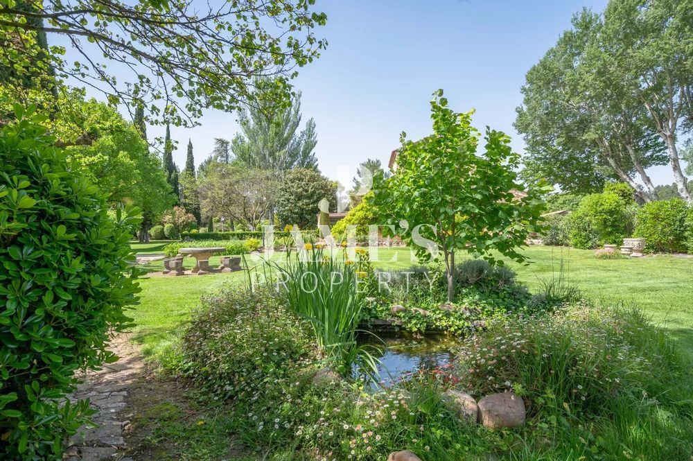 � vendre  Maison Paradou (13520)