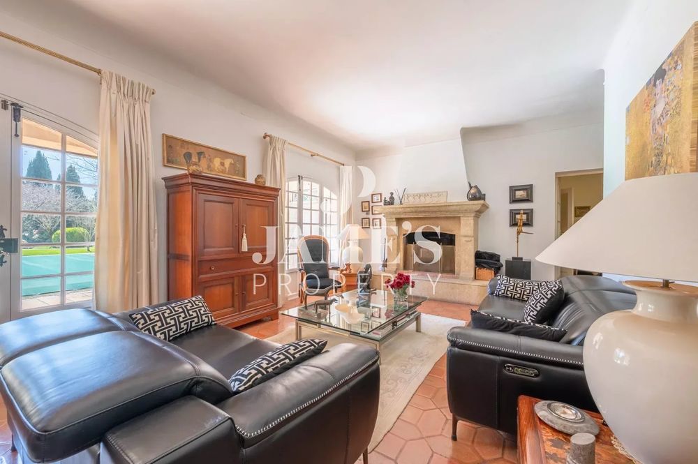 � vendre  Maison Paradou (13520)