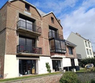  Maison � vendre 9 pi�ces 275 m�