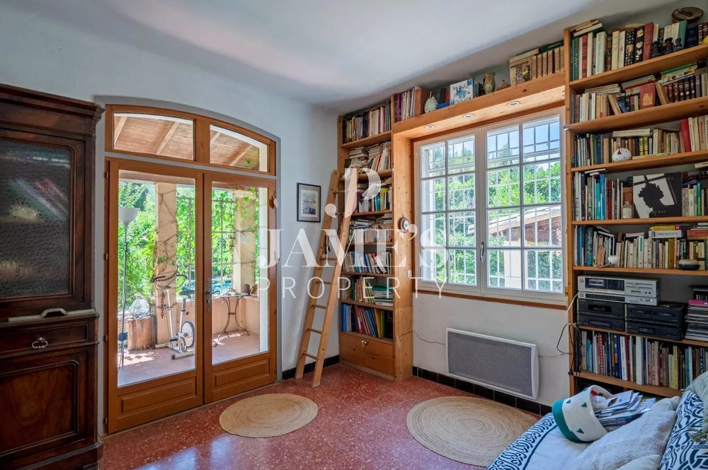 � vendre  Maison Paradou (13520)