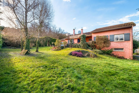   Maison de plain-pied sur sous-sol avec atelier Maison - 5 pi�ce(s) - 130 m�