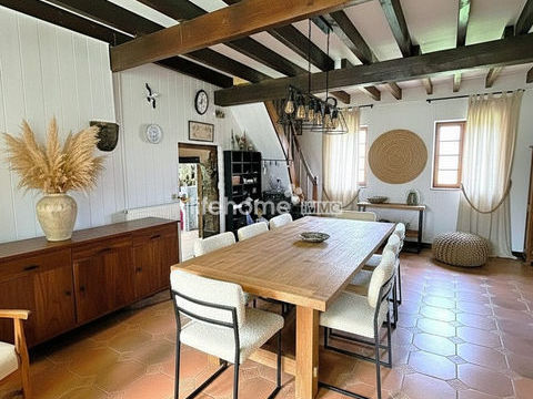   Vente aux ench�res - Lire l'annonce - Maison de campagne, natur Maison - 8 pi�ce(s) - 176 m�