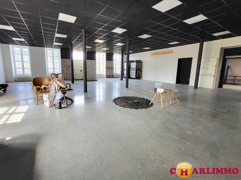 Local d'activit&eacute; en centre ville 174900 87200 Saint-junien