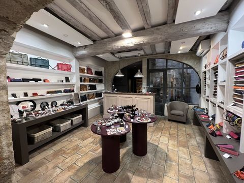 Local commercial 65000 34120 P�zenas