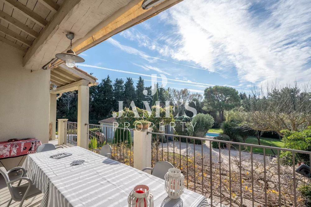 � vendre  Maison Fontvieille (13990)