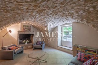  Maison � vendre 15 + pi�ces 900 m�