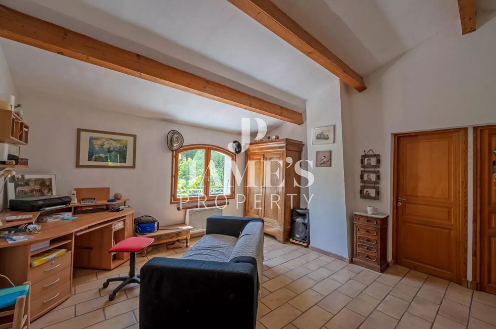 � vendre  Maison Paradou (13520)