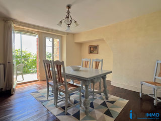  Maison � vendre 11 pi�ces 242 m�