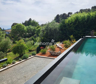  Villa � vendre 5 pi�ces 234 m�