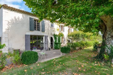   Mas r�nov� en campagne - Plan d'Orgon Maison - 7 pi�ce(s) - 300 m�