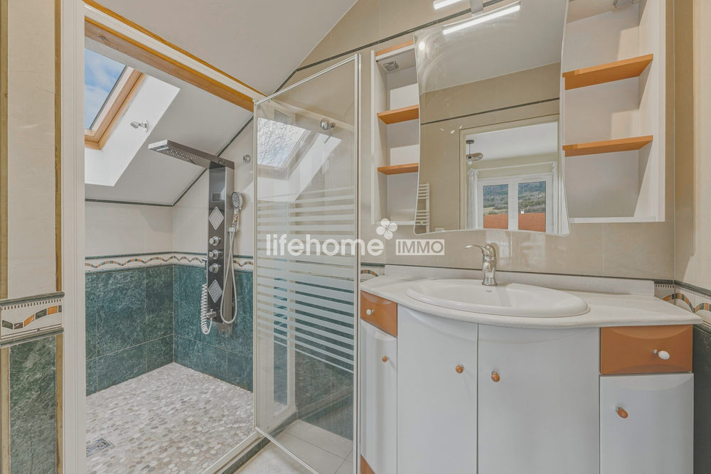 � vendre  Maison Gex (01170)