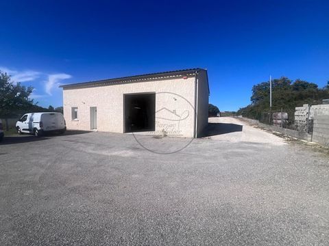 &Agrave; VENDRELOCAL COMMERCIAL, BUREAUX & ENTREP&Ocirc;TBARJAC (30430) 165000 30430 Barjac