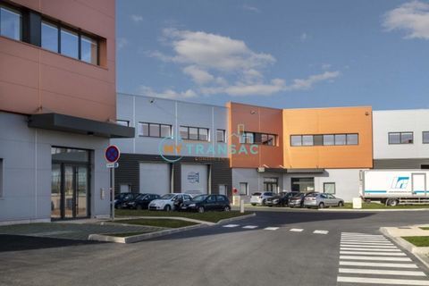 Romainville A louer 1 084m&sup2; et 850m&sup2; de locaux d'activit&eacute;s 12 93230 Romainville