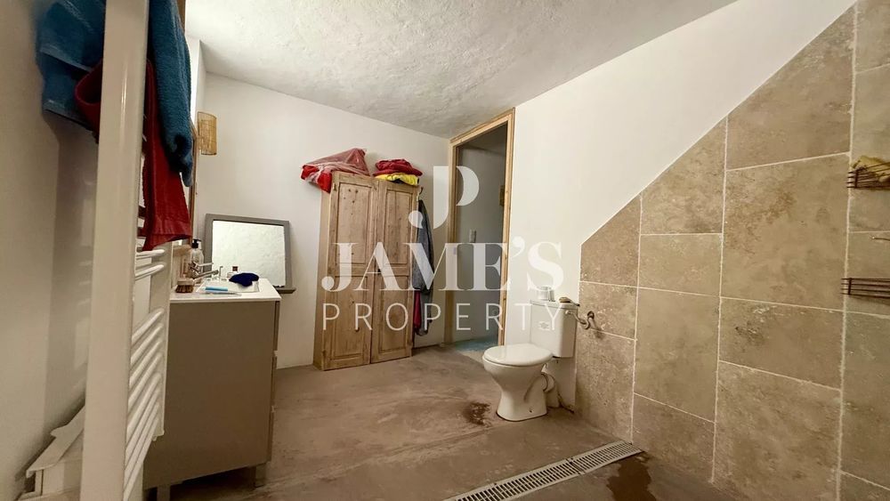 � vendre  Maison Eygali�res (13810)