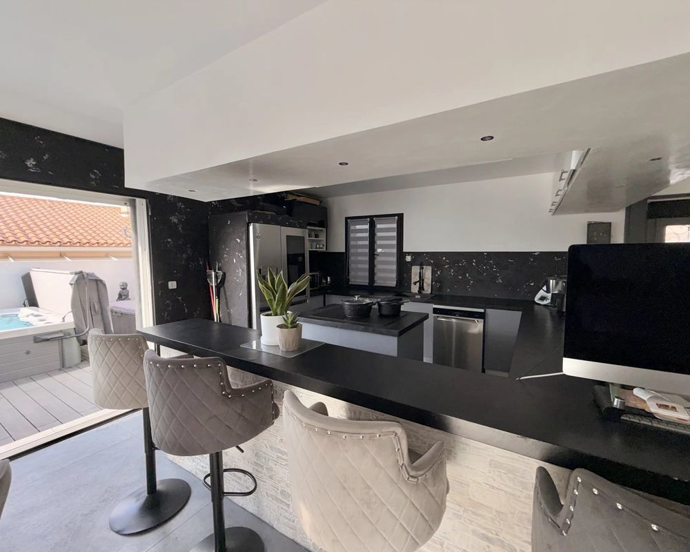 � vendre  Maison Vitrolles (13127)