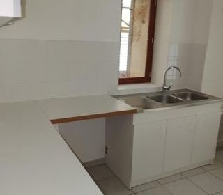  Appartement � louer 3 pi�ces 84 m�