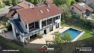  Maison � vendre 9 pi�ces 220 m�