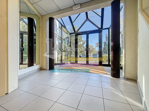 Local commercial de 52m² à louer 1200 60600 Clermont