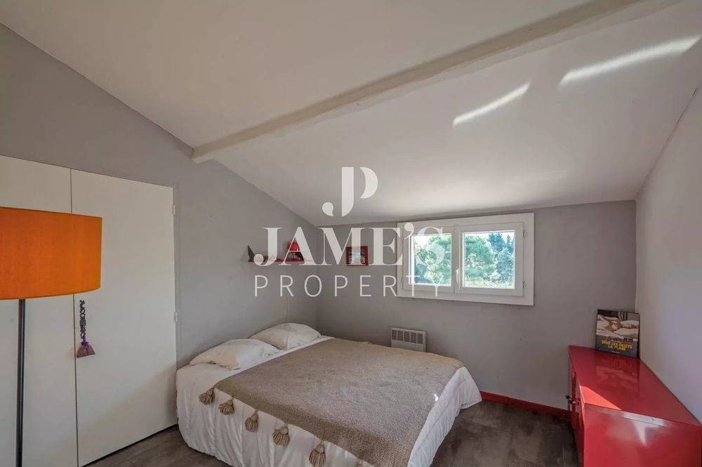 � vendre  Maison Fontvieille (13990)