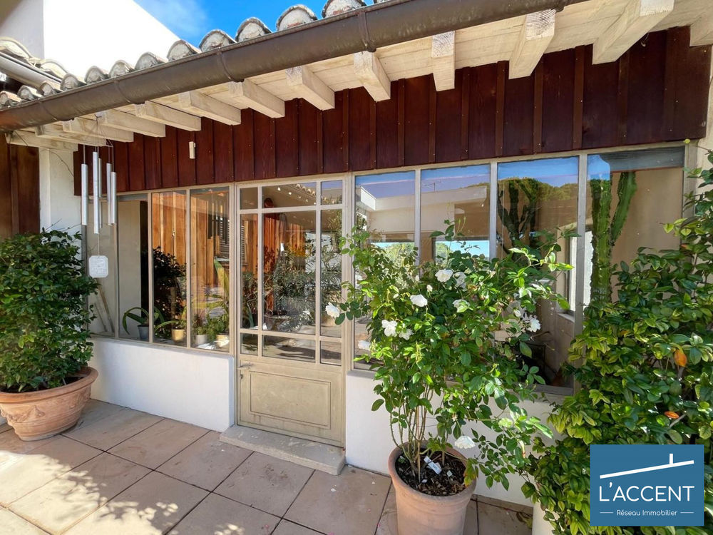 � vendre  Villa N�mes (30000)