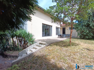  Maison � vendre 8 pi�ces 300 m�