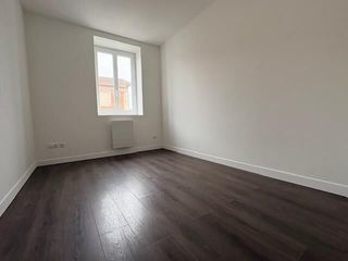  Appartement � louer 4 pi�ces 77 m�