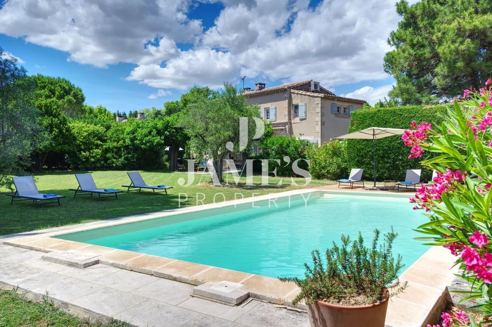 � vendre  Maison Paradou (13520)